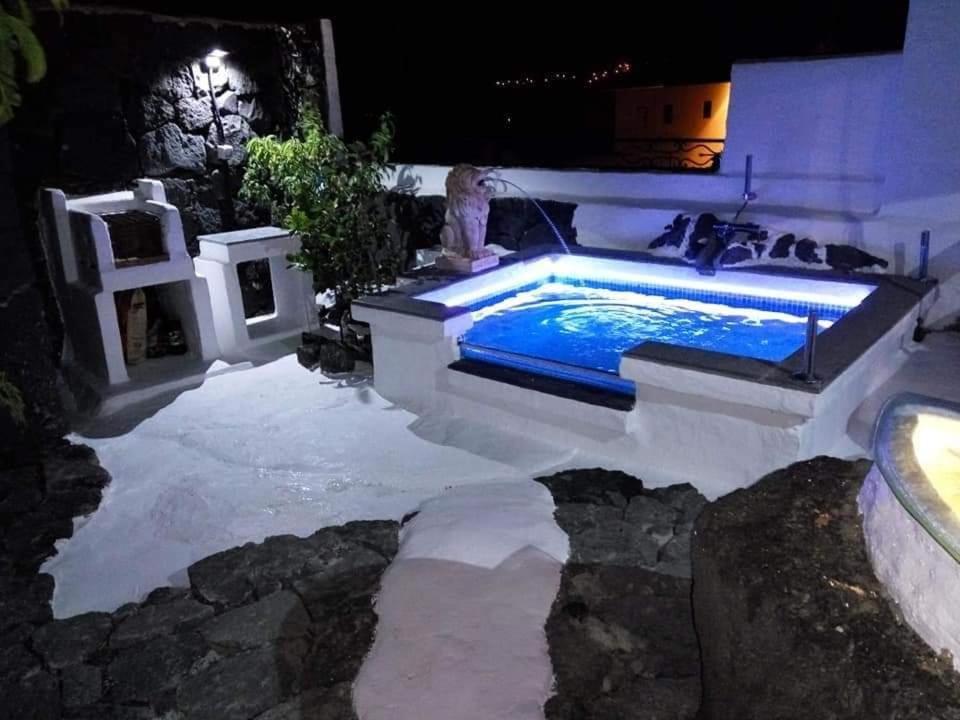 Aloelux Villa ! - Private Villa With Jacuzzi, Cinema ,Massage ,Wonderful View, Art Desing Villa Conil エクステリア 写真