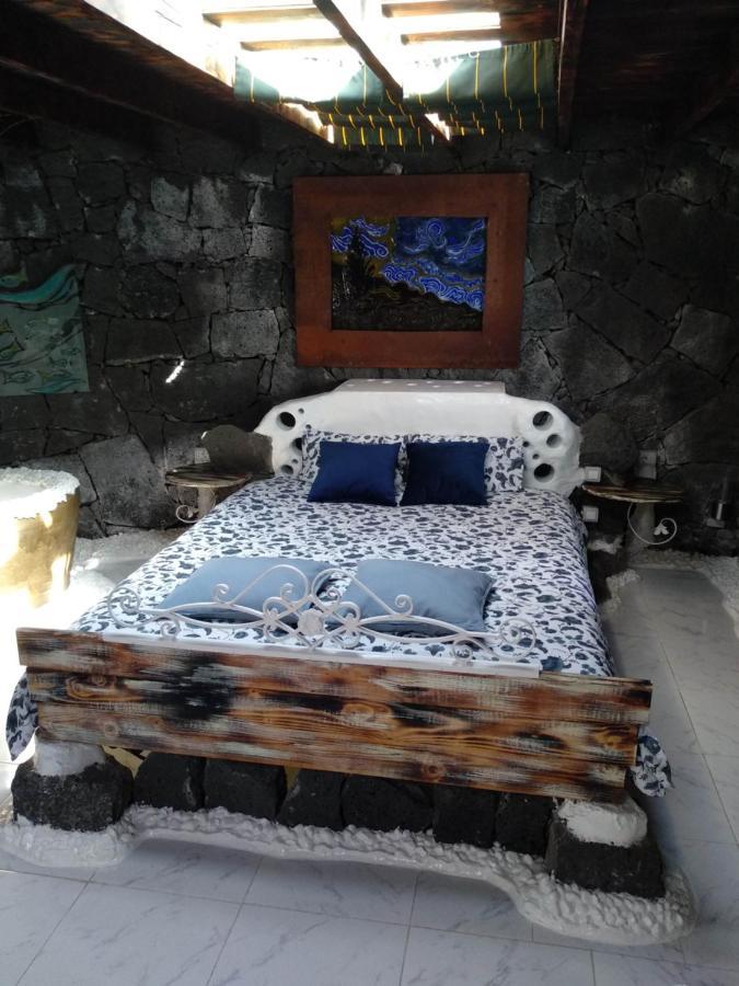 Aloelux Villa ! - Private Villa With Jacuzzi, Cinema ,Massage ,Wonderful View, Art Desing Villa Conil エクステリア 写真