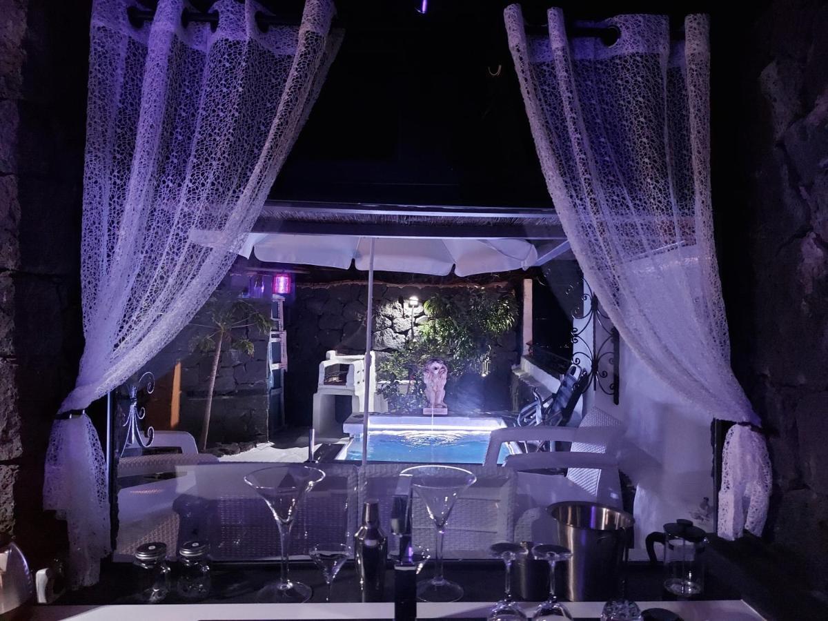 Aloelux Villa ! - Private Villa With Jacuzzi, Cinema ,Massage ,Wonderful View, Art Desing Villa Conil エクステリア 写真