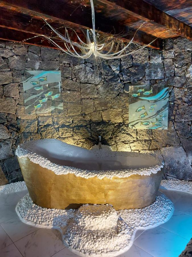 Aloelux Villa ! - Private Villa With Jacuzzi, Cinema ,Massage ,Wonderful View, Art Desing Villa Conil エクステリア 写真