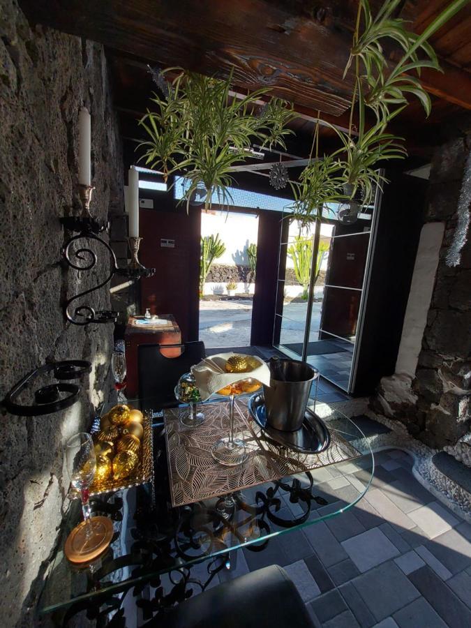 Aloelux Villa ! - Private Villa With Jacuzzi, Cinema ,Massage ,Wonderful View, Art Desing Villa Conil エクステリア 写真