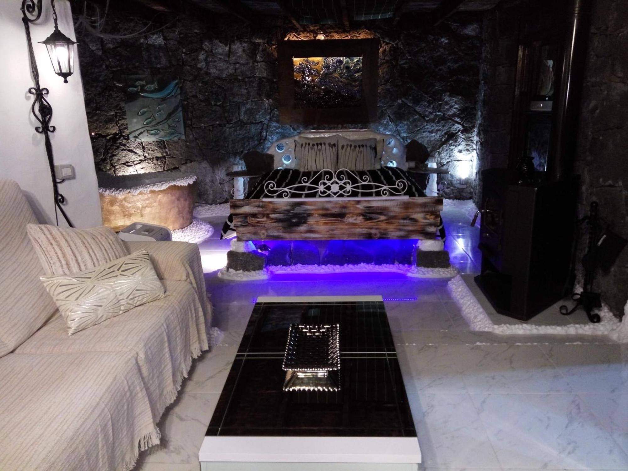 Aloelux Villa ! - Private Villa With Jacuzzi, Cinema ,Massage ,Wonderful View, Art Desing Villa Conil 部屋 写真